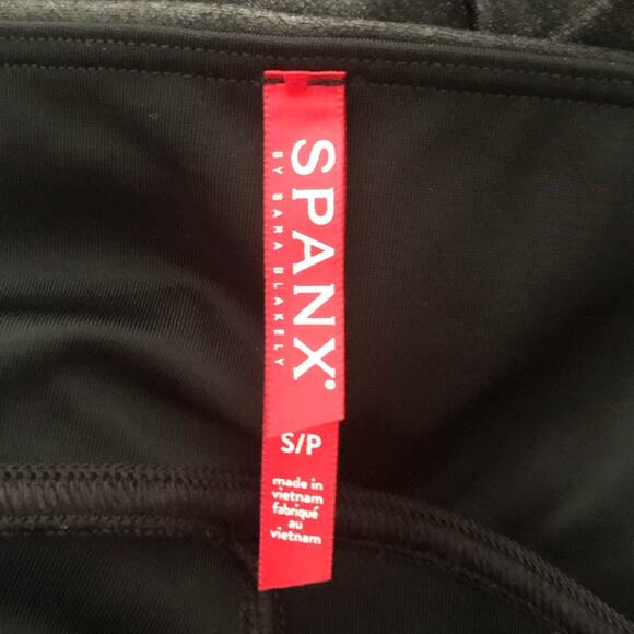 Like New Spanx leather look leggings black size s - Picture 9 of 11